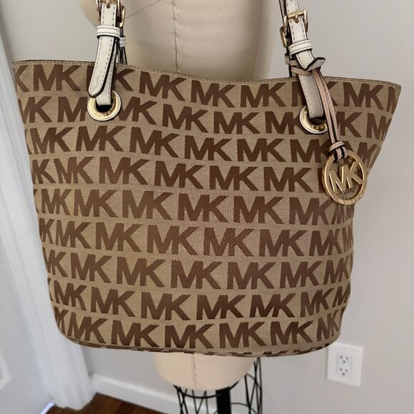 MICHAEL Michael Kors Brown Signature Jet Set Canvas Tote Shoulder Bag - Picture 2 of 10